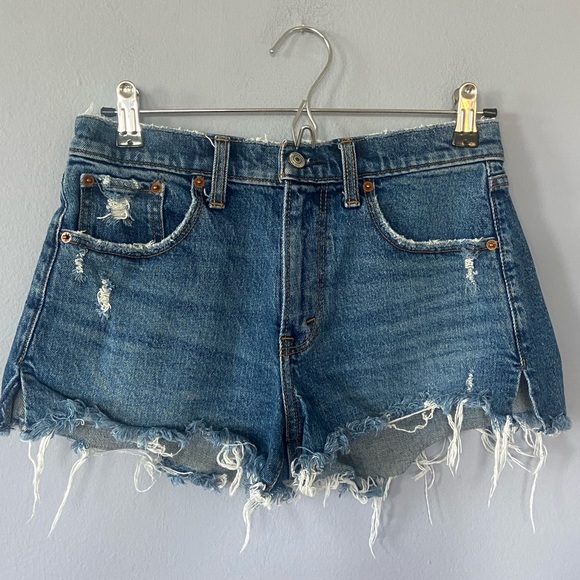 Abercrombie & Fitch Mid Rise Cut Off Distressed Jean Shorts Size 26 - Picture 3 of 7